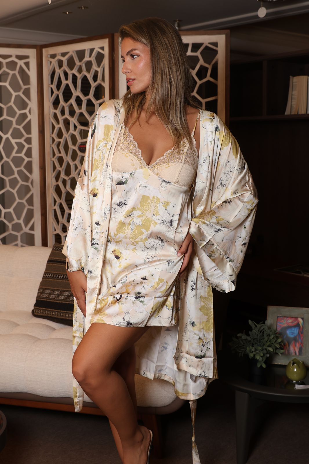 Dress & Robe